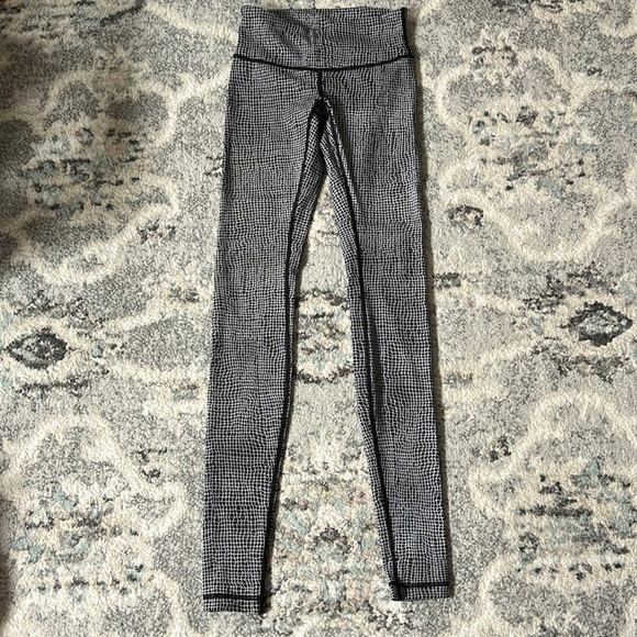 Lululemon Wunder Under Leggings - Picture 1 of 11